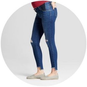 👖💙NWT Isabel Maternity Jeans w Side Panels💙👖